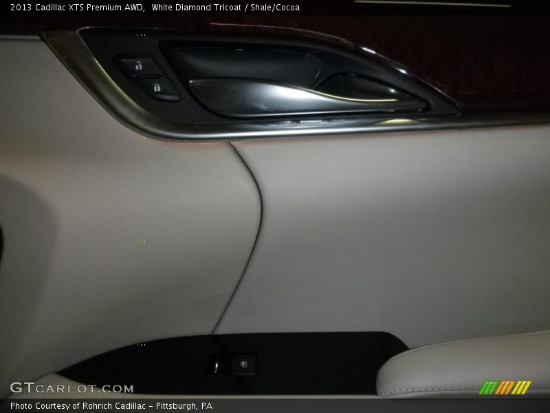 White Diamond Tricoat / Shale/Cocoa 2013 Cadillac XTS Premium AWD