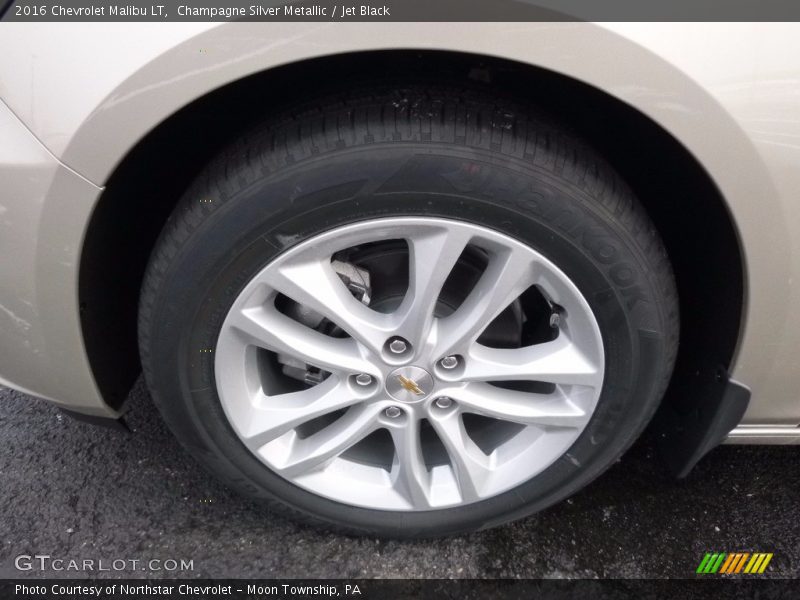Champagne Silver Metallic / Jet Black 2016 Chevrolet Malibu LT
