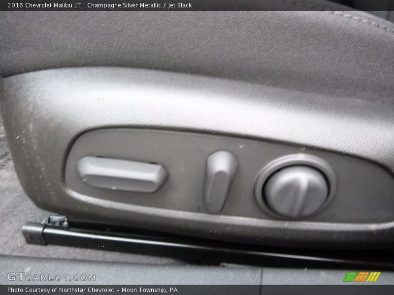 Champagne Silver Metallic / Jet Black 2016 Chevrolet Malibu LT