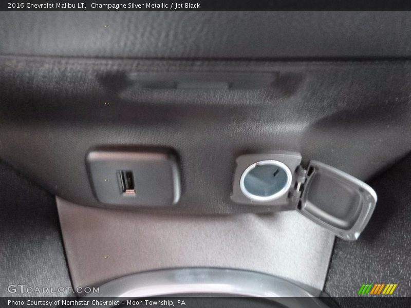 Champagne Silver Metallic / Jet Black 2016 Chevrolet Malibu LT