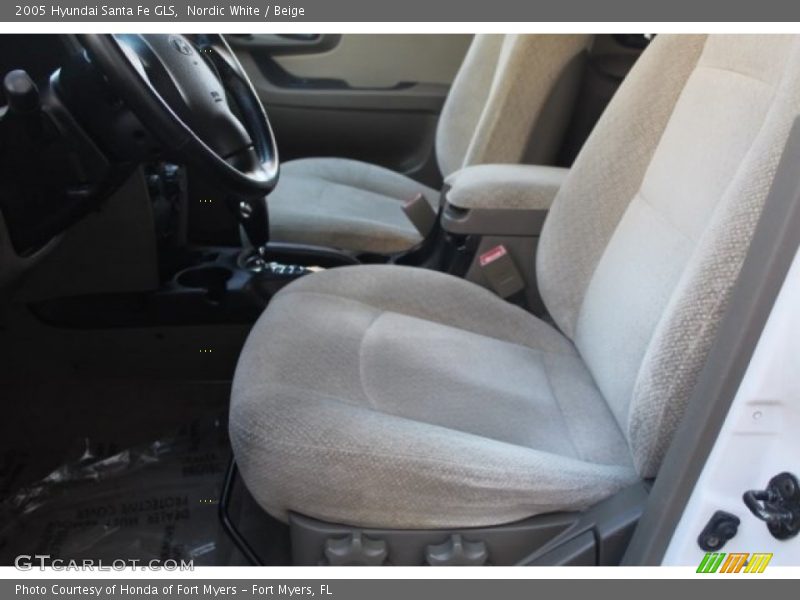 Nordic White / Beige 2005 Hyundai Santa Fe GLS