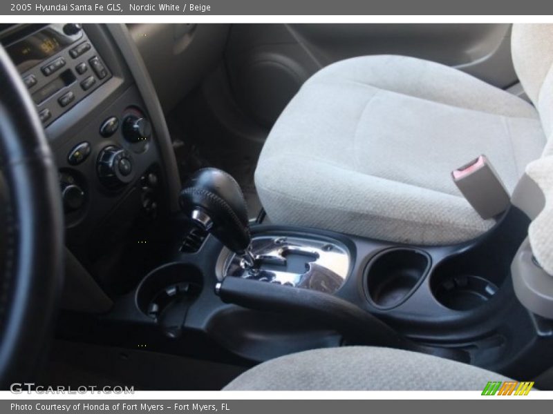 Nordic White / Beige 2005 Hyundai Santa Fe GLS