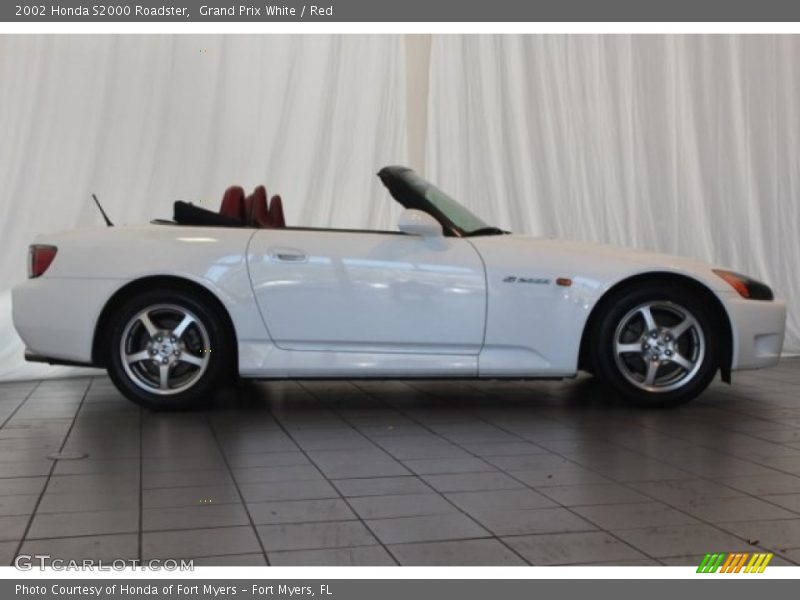 Grand Prix White / Red 2002 Honda S2000 Roadster