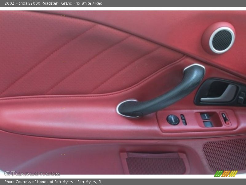 Grand Prix White / Red 2002 Honda S2000 Roadster