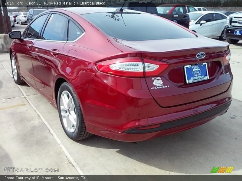 Ruby Red Metallic / Charcoal Black 2016 Ford Fusion SE