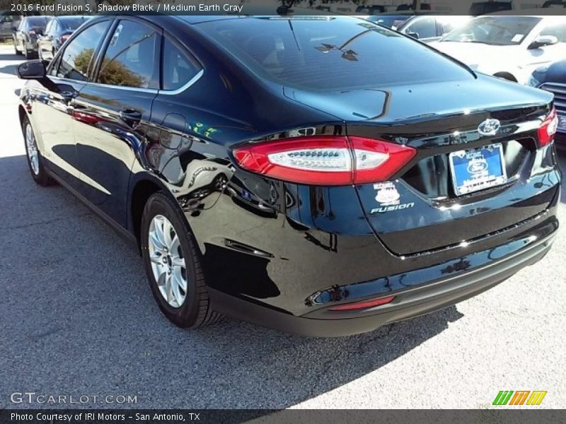 Shadow Black / Medium Earth Gray 2016 Ford Fusion S
