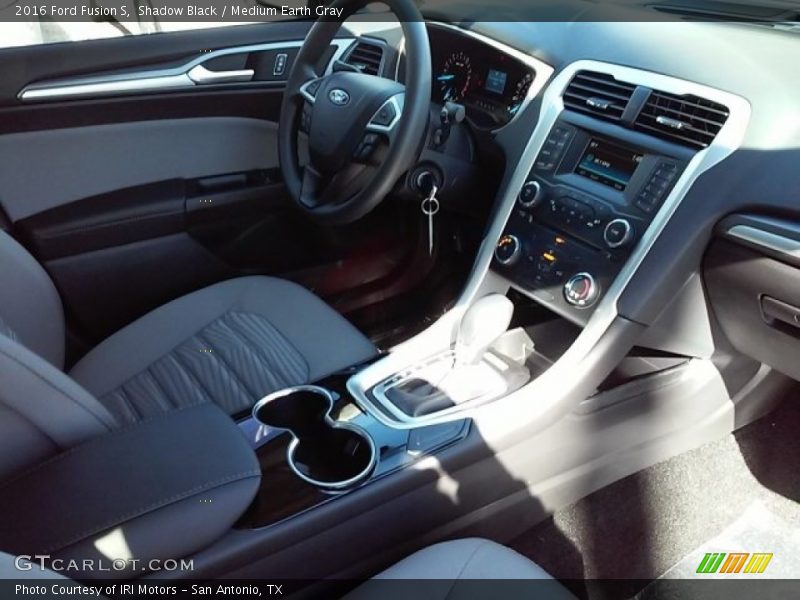 Shadow Black / Medium Earth Gray 2016 Ford Fusion S
