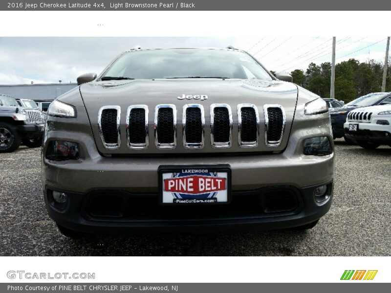 Light Brownstone Pearl / Black 2016 Jeep Cherokee Latitude 4x4
