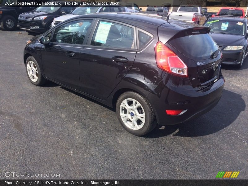 Tuxedo Black / Charcoal Black 2014 Ford Fiesta SE Hatchback