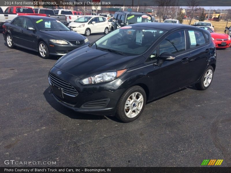 Tuxedo Black / Charcoal Black 2014 Ford Fiesta SE Hatchback