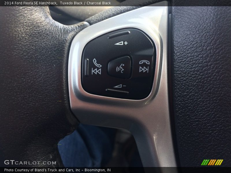 Tuxedo Black / Charcoal Black 2014 Ford Fiesta SE Hatchback