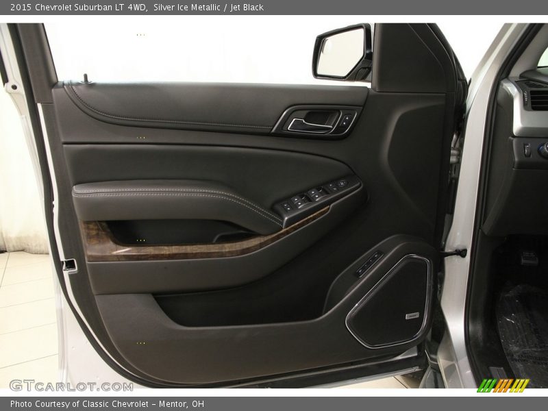 Silver Ice Metallic / Jet Black 2015 Chevrolet Suburban LT 4WD