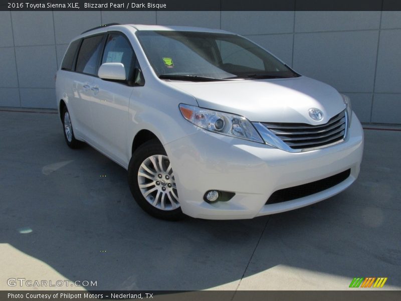 Blizzard Pearl / Dark Bisque 2016 Toyota Sienna XLE