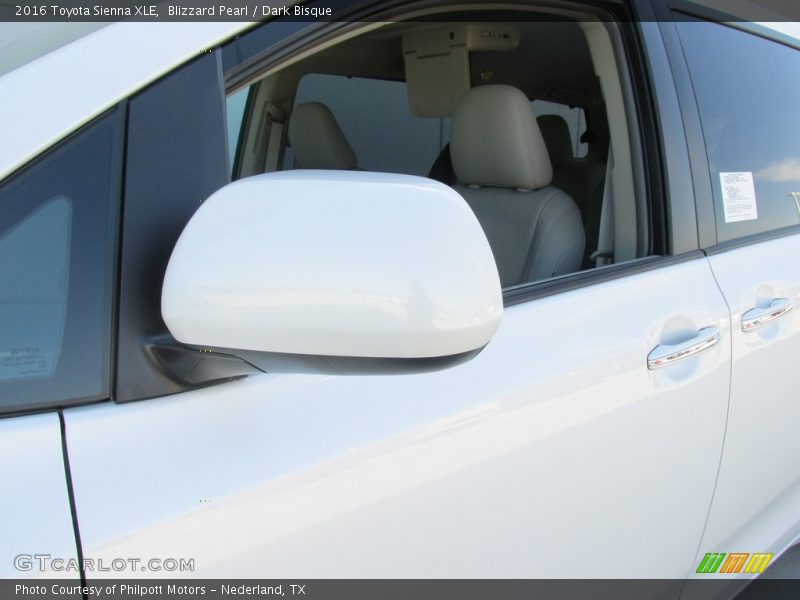 Blizzard Pearl / Dark Bisque 2016 Toyota Sienna XLE