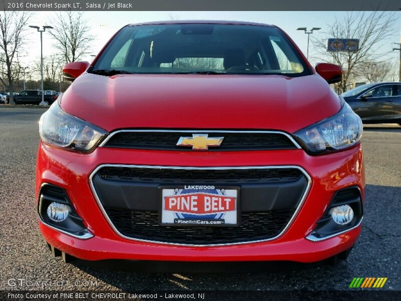 Salsa / Jet Black 2016 Chevrolet Spark LT