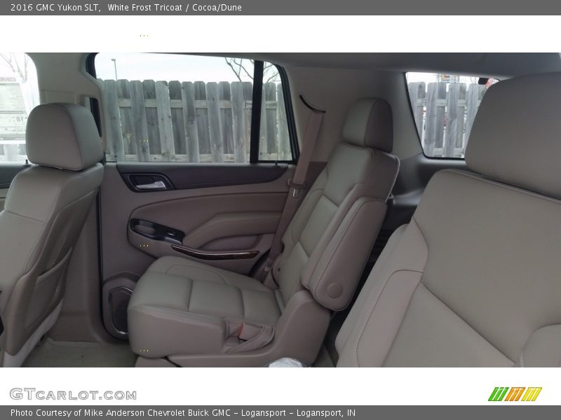 White Frost Tricoat / Cocoa/Dune 2016 GMC Yukon SLT