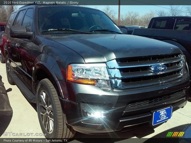 Magnetic Metallic / Ebony 2016 Ford Expedition XLT