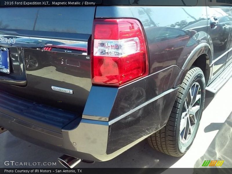 Magnetic Metallic / Ebony 2016 Ford Expedition XLT