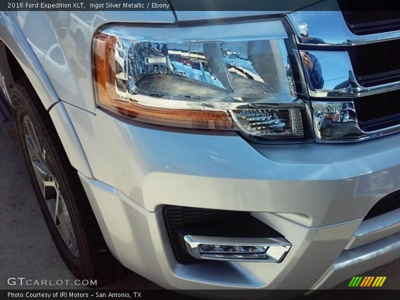 Ingot Silver Metallic / Ebony 2016 Ford Expedition XLT
