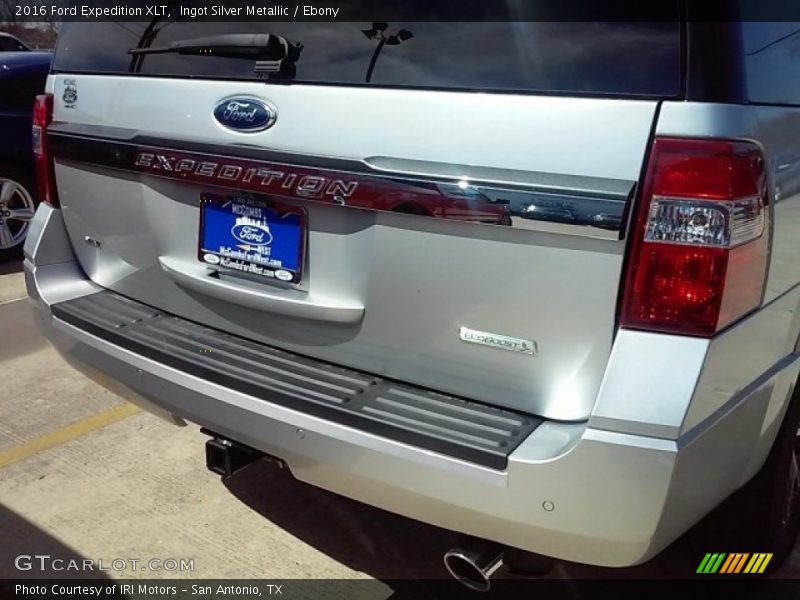 Ingot Silver Metallic / Ebony 2016 Ford Expedition XLT