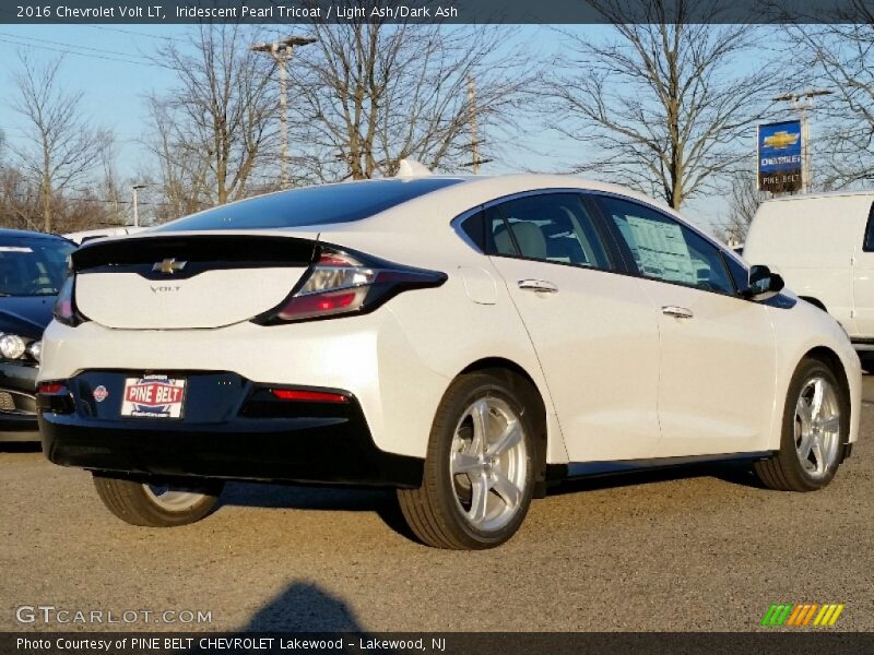 Iridescent Pearl Tricoat / Light Ash/Dark Ash 2016 Chevrolet Volt LT