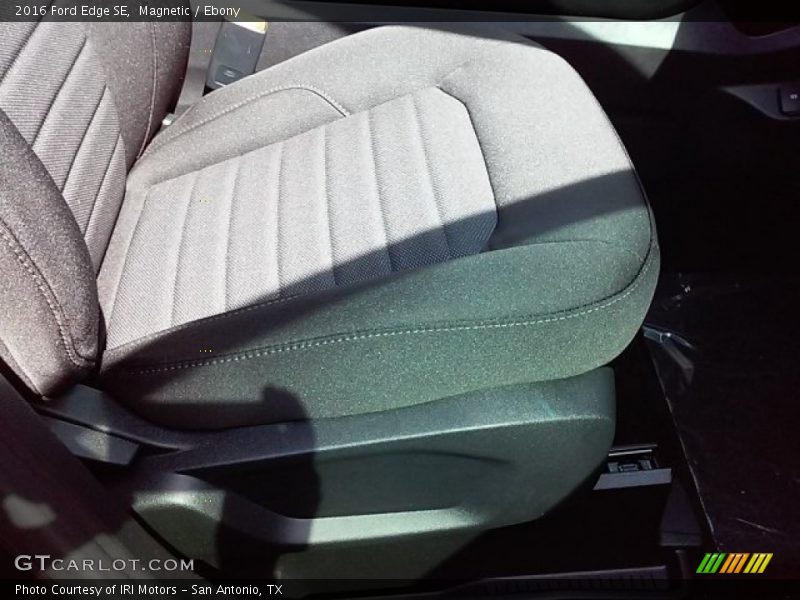 Magnetic / Ebony 2016 Ford Edge SE