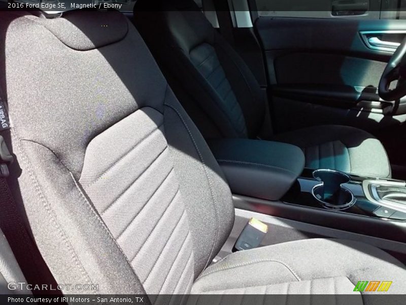Magnetic / Ebony 2016 Ford Edge SE