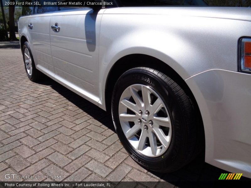 Brilliant Silver Metallic / Charcoal Black 2009 Ford Flex SEL