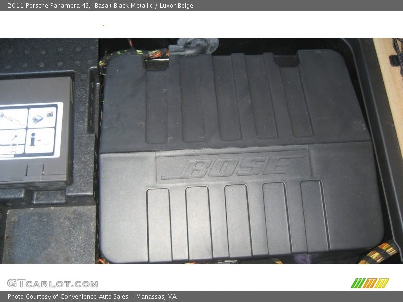 Basalt Black Metallic / Luxor Beige 2011 Porsche Panamera 4S