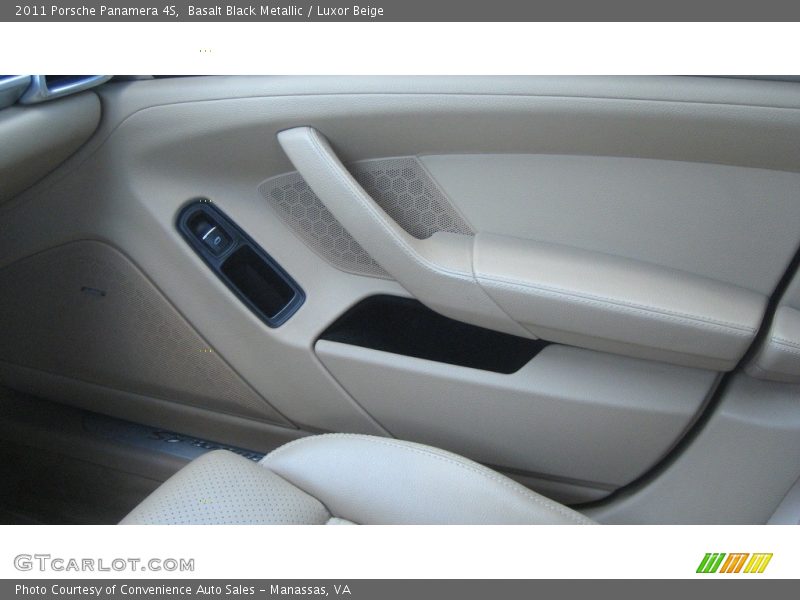 Basalt Black Metallic / Luxor Beige 2011 Porsche Panamera 4S