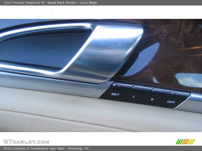Basalt Black Metallic / Luxor Beige 2011 Porsche Panamera 4S