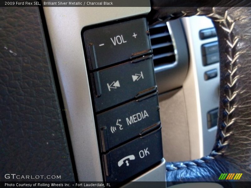 Brilliant Silver Metallic / Charcoal Black 2009 Ford Flex SEL