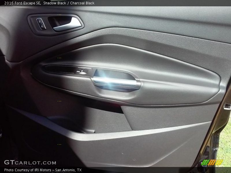 Shadow Black / Charcoal Black 2016 Ford Escape SE
