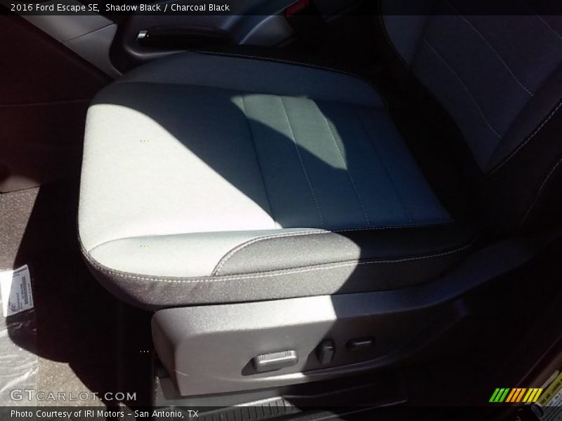 Shadow Black / Charcoal Black 2016 Ford Escape SE
