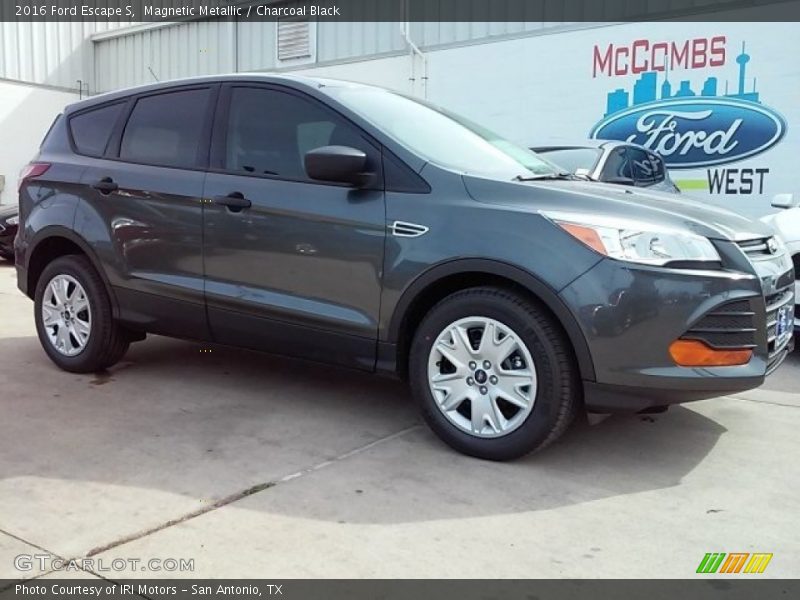 Magnetic Metallic / Charcoal Black 2016 Ford Escape S