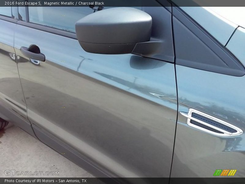 Magnetic Metallic / Charcoal Black 2016 Ford Escape S