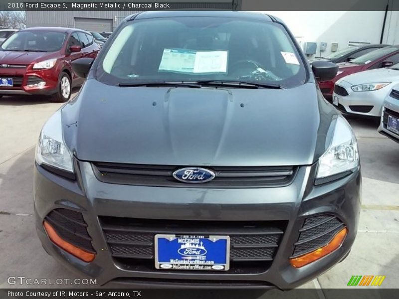 Magnetic Metallic / Charcoal Black 2016 Ford Escape S