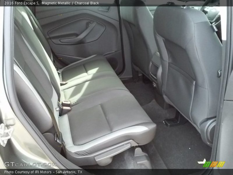 Magnetic Metallic / Charcoal Black 2016 Ford Escape S