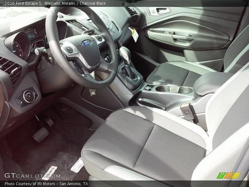 Magnetic Metallic / Charcoal Black 2016 Ford Escape S