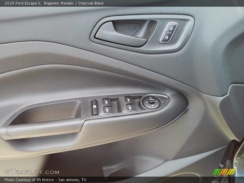 Magnetic Metallic / Charcoal Black 2016 Ford Escape S