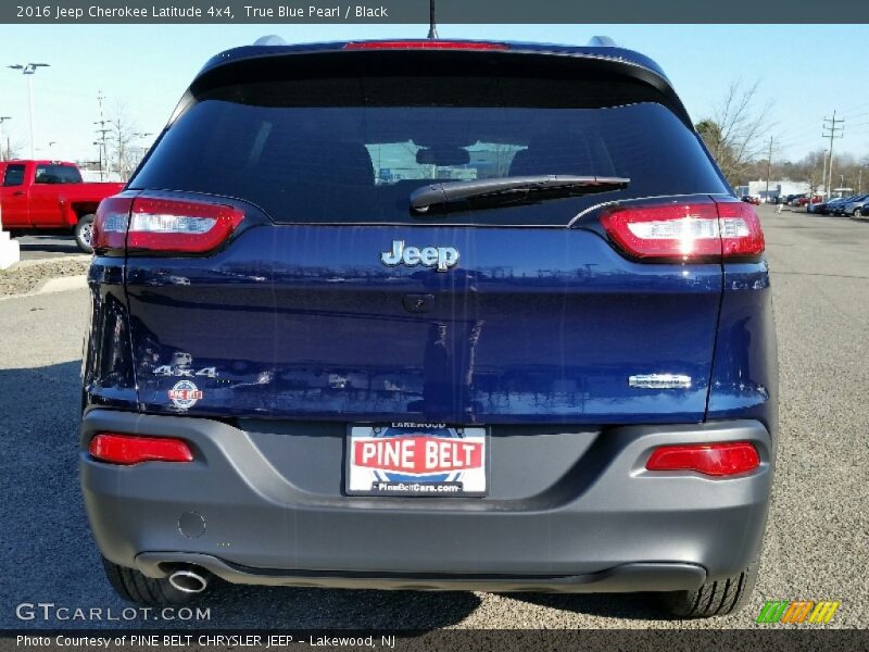 True Blue Pearl / Black 2016 Jeep Cherokee Latitude 4x4
