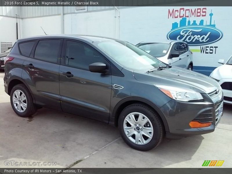 Magnetic Metallic / Charcoal Black 2016 Ford Escape S