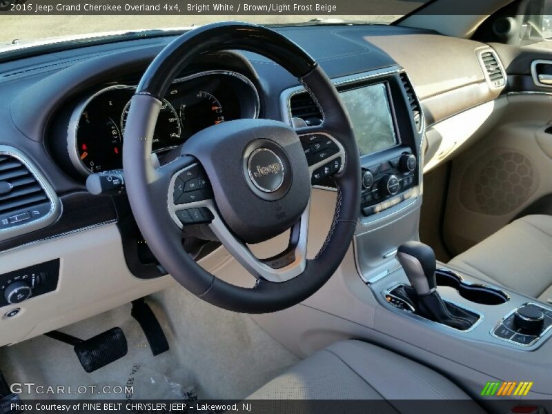 Bright White / Brown/Light Frost Beige 2016 Jeep Grand Cherokee Overland 4x4