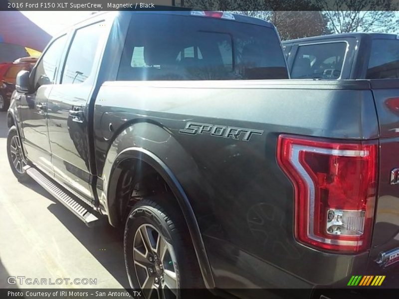 Magnetic / Black 2016 Ford F150 XLT SuperCrew