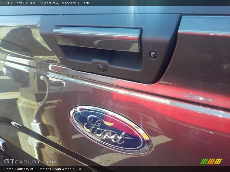 Magnetic / Black 2016 Ford F150 XLT SuperCrew