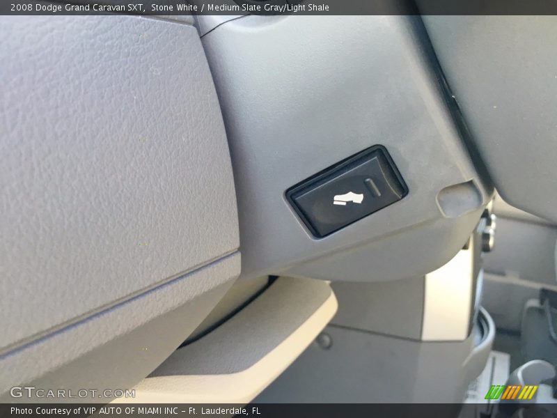 Stone White / Medium Slate Gray/Light Shale 2008 Dodge Grand Caravan SXT