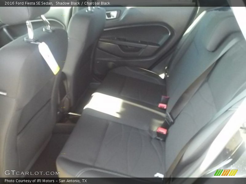 Shadow Black / Charcoal Black 2016 Ford Fiesta SE Sedan