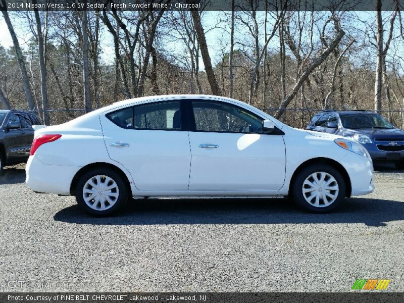 Fresh Powder White / Charcoal 2014 Nissan Versa 1.6 SV Sedan