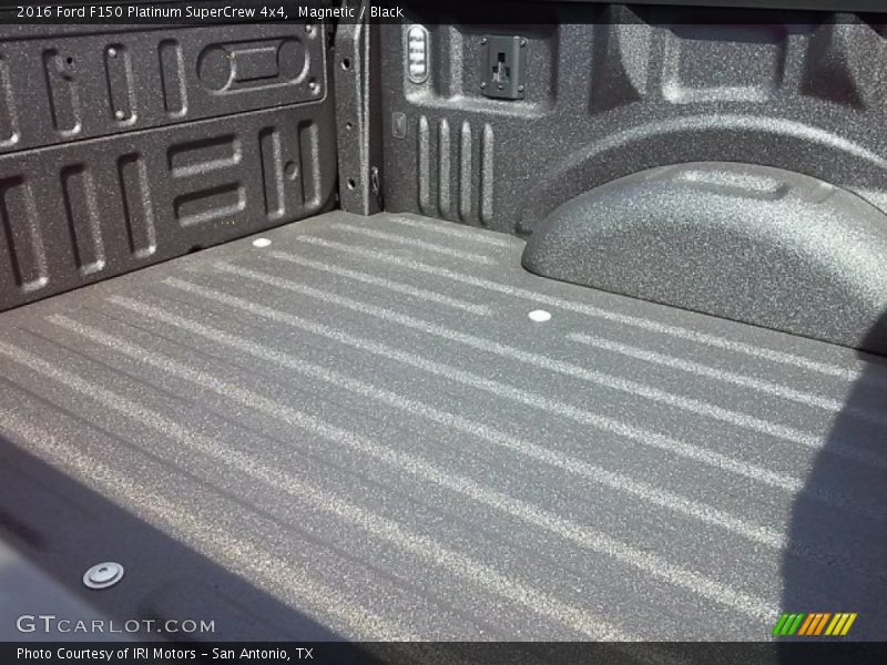 Magnetic / Black 2016 Ford F150 Platinum SuperCrew 4x4