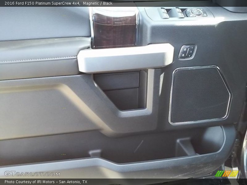 Magnetic / Black 2016 Ford F150 Platinum SuperCrew 4x4